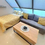Leon - Cozy & Fully Equipped Flat In By Flat Manаger Apartment *